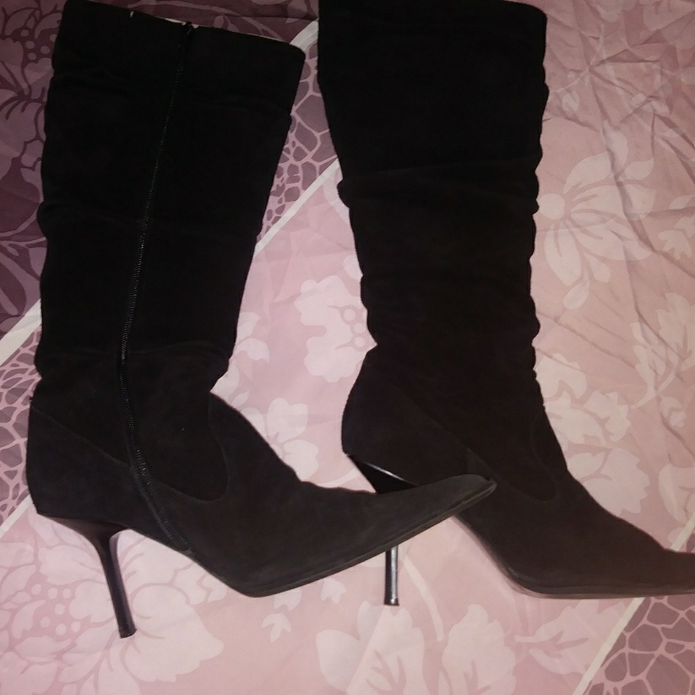 Black Knee-high Heel Boots